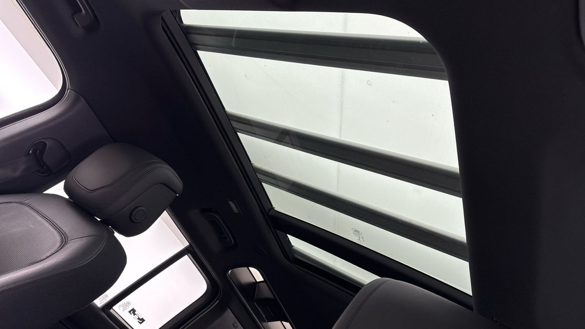 Used Land Rover Defender 110 2021 for sale - 76334562: Photo 6