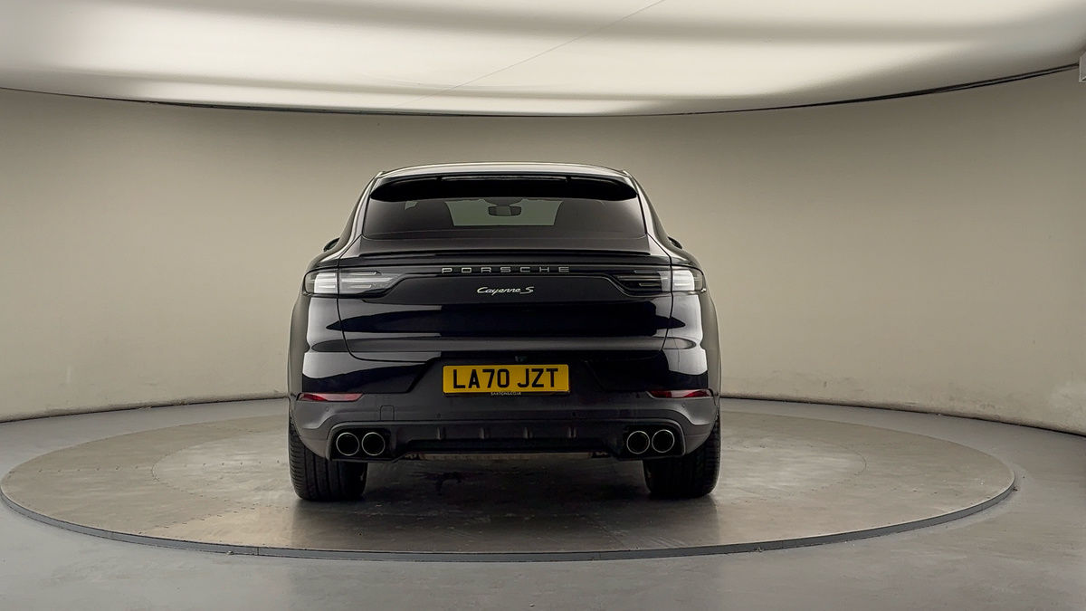 Used Porsche Cayenne 2021 for sale - 75704604: Photo 4