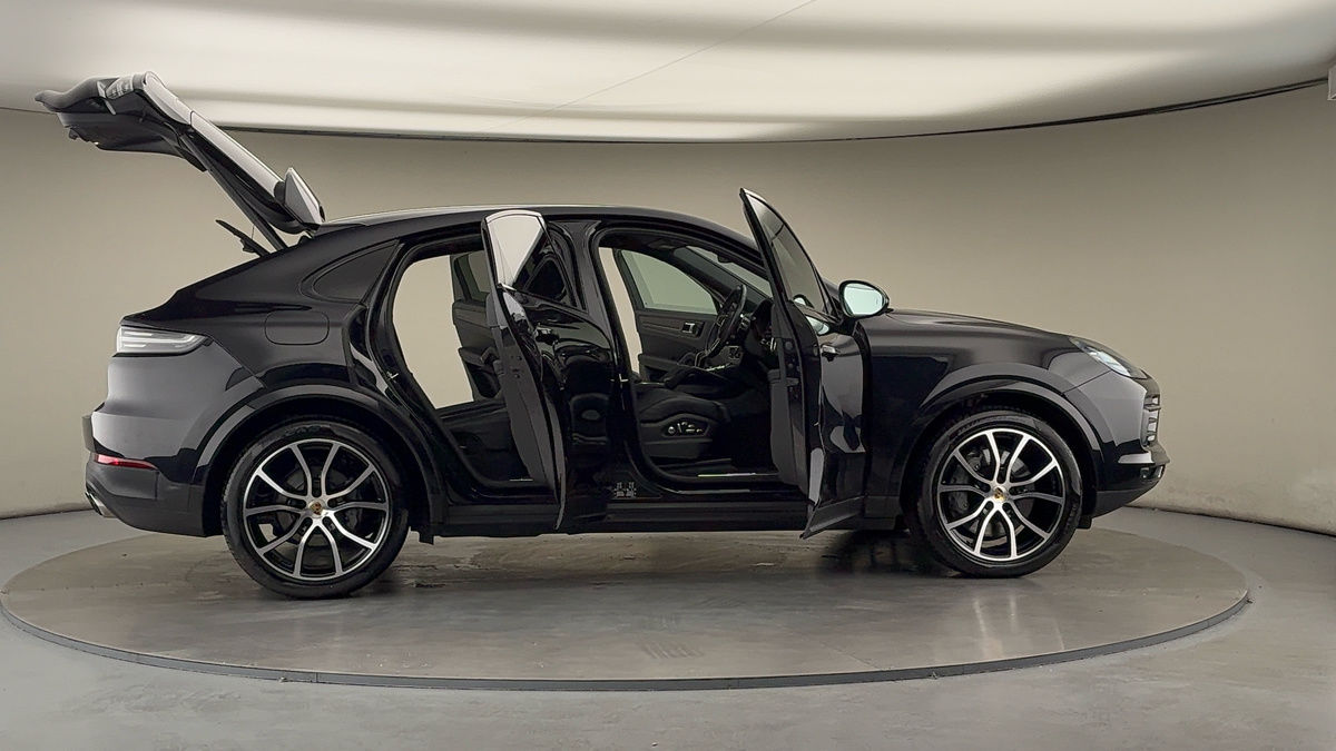 Used Porsche Cayenne 2021 for sale - 75704604: Photo 59