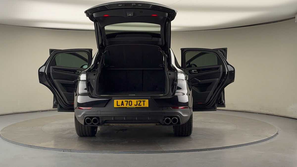 Used Porsche Cayenne 2021 for sale - 75704604: Photo 63