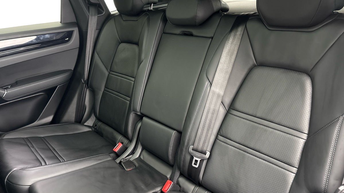 Used Porsche Cayenne 2021 for sale - 75704604: Photo 8