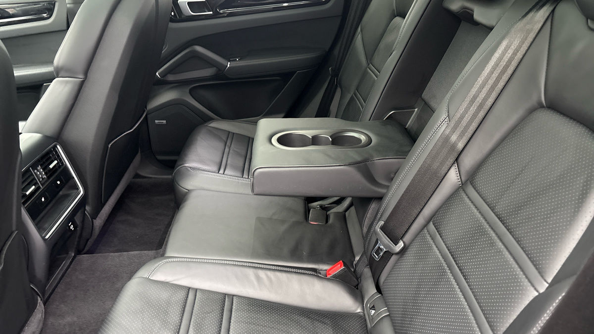 Used Porsche Cayenne 2021 for sale - 75704604: Photo 9