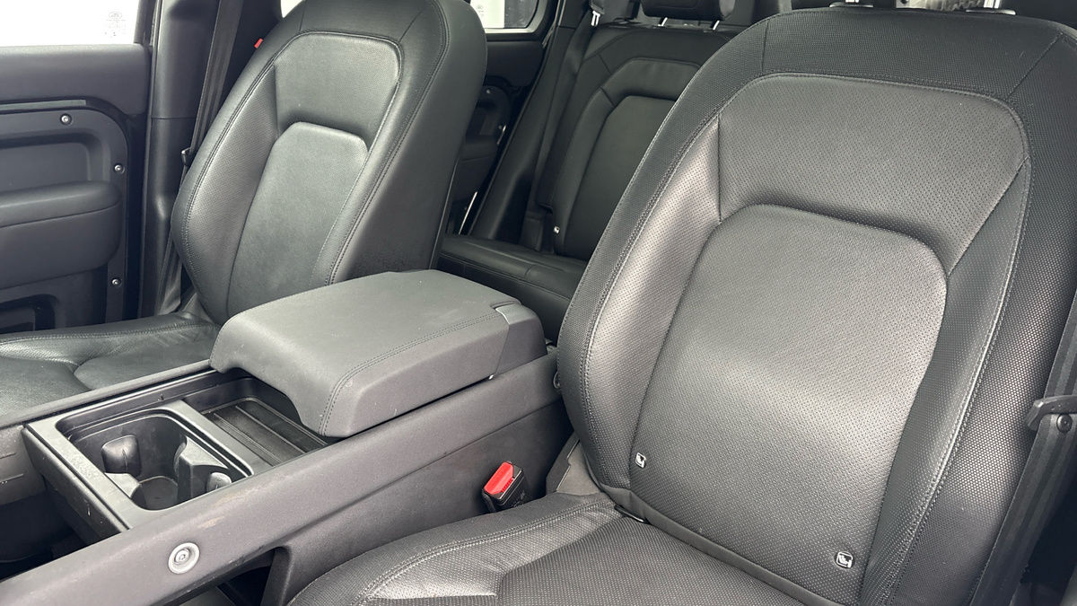 Used Land Rover Defender 2022 for sale - 77595027: Photo 7