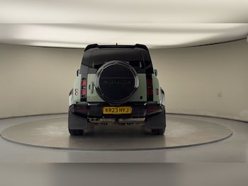 Used Land Rover Defender 90 2023 for sale - 76570853: Photo
