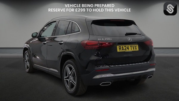 Used Mercedes-Benz GLA 2024 for sale - 76323909: Photo 6