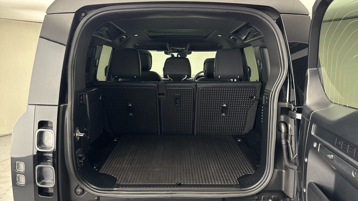 Used Land Rover Defender 2023 for sale - 78219477: Photo 11