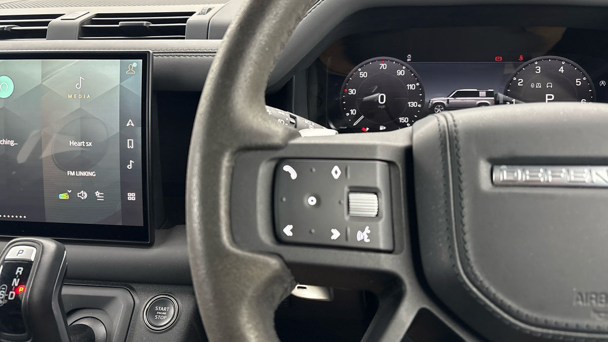 Used Land Rover Defender 2023 for sale - 78219477: Photo 13