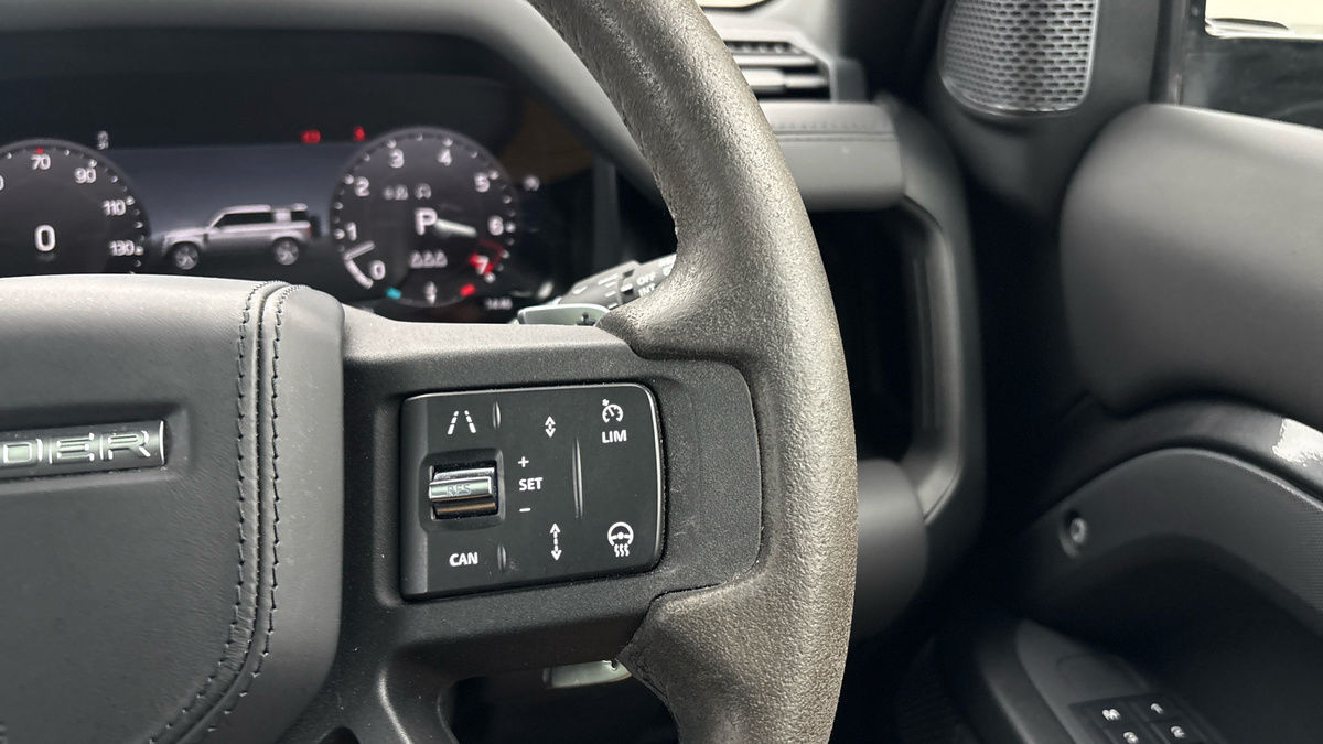 Used Land Rover Defender 2023 for sale - 78219477: Photo 14