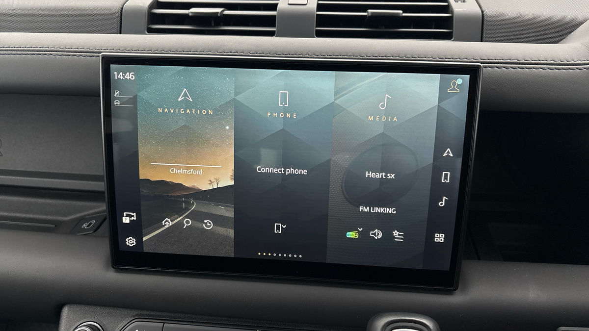 Used Land Rover Defender 2023 for sale - 78219477: Photo 17