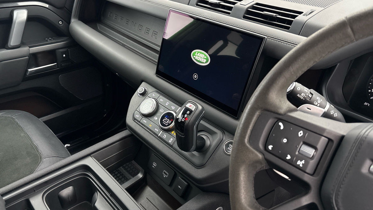 Used Land Rover Defender 2023 for sale - 78219477: Photo 18