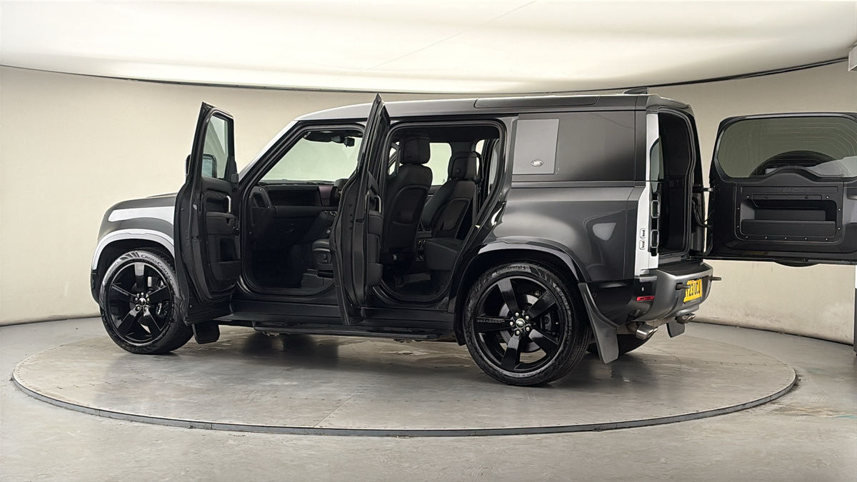 Used Land Rover Defender 2023 for sale - 78219477: Photo 46