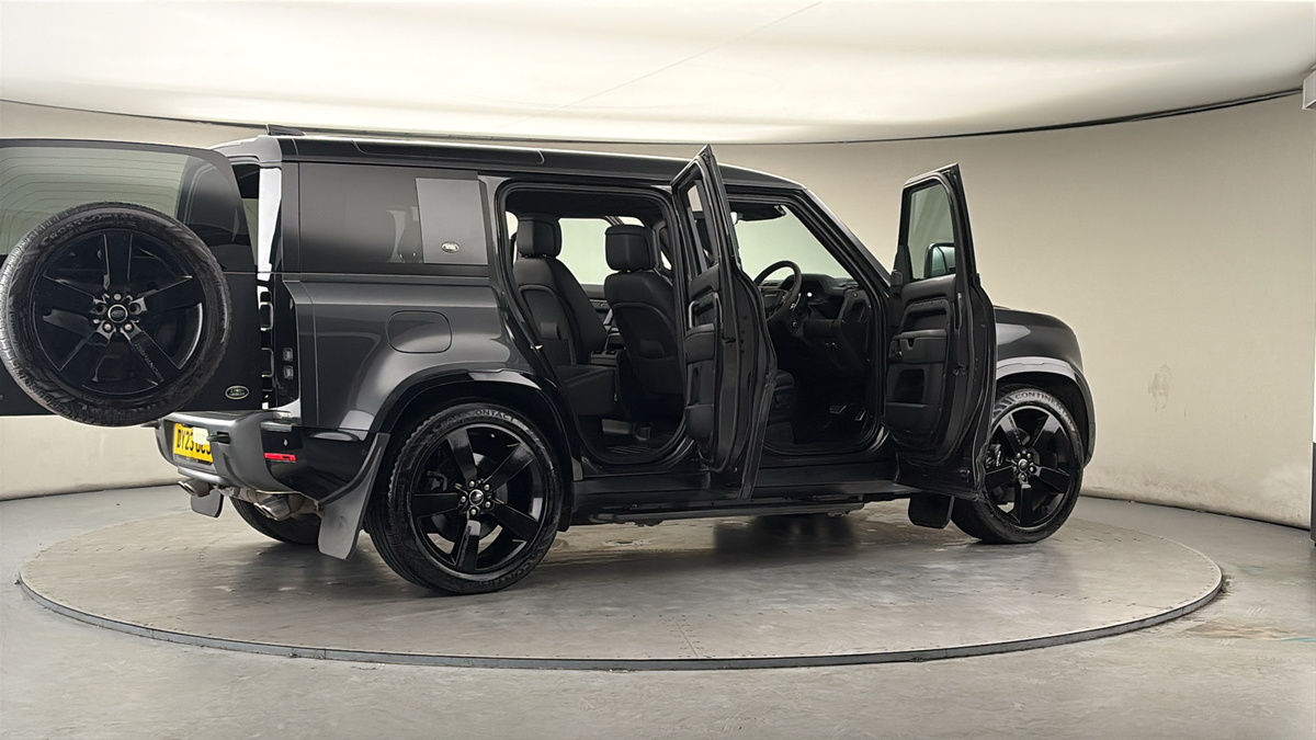 Used Land Rover Defender 2023 for sale - 78219477: Photo 58