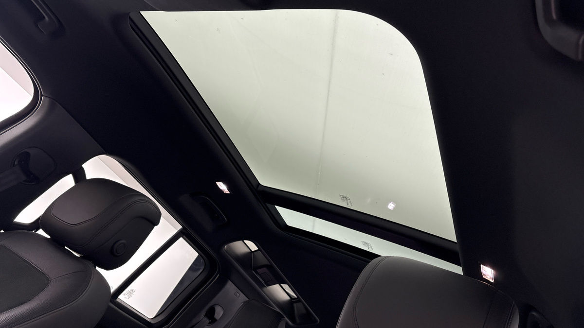 Used Land Rover Defender 2023 for sale - 78219477: Photo 6