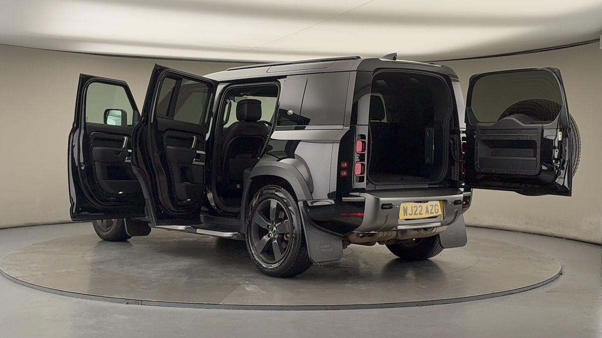 Used Land Rover Defender 110 2022 for sale - 76863670: Photo 43