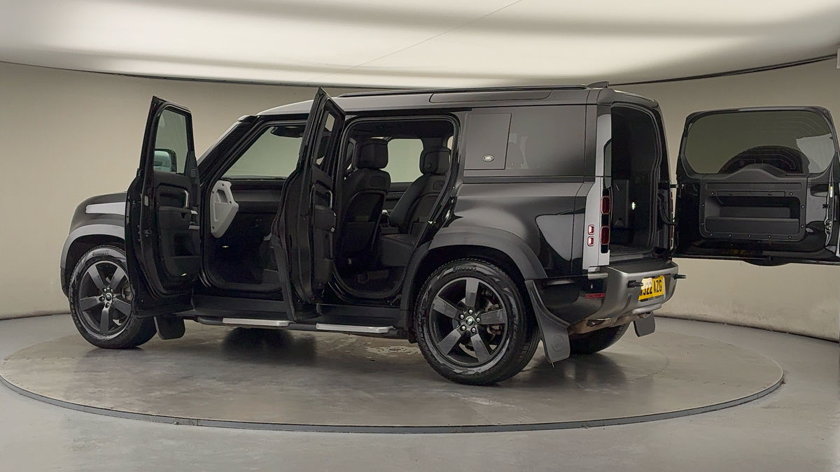 Used Land Rover Defender 110 2022 for sale - 76863670: Photo 45