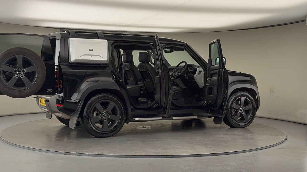 Used Land Rover Defender 110 2022 for sale - 76863670: Photo 57