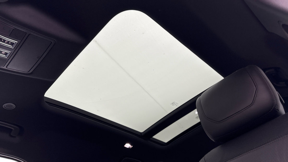 Used Land Rover Defender 110 2022 for sale - 76863670: Photo 6