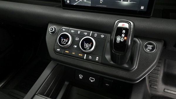 Used Land Rover Defender 110 2022 for sale - 75586748: Photo 12