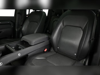 Used Land Rover Defender 110 2022 for sale - 75586748: Photo