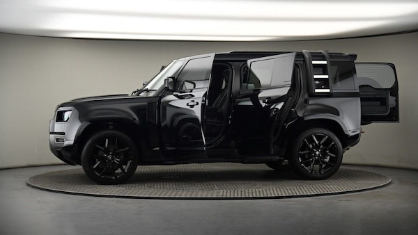Used Land Rover Defender 110 2022 for sale - 75586748: Photo 50