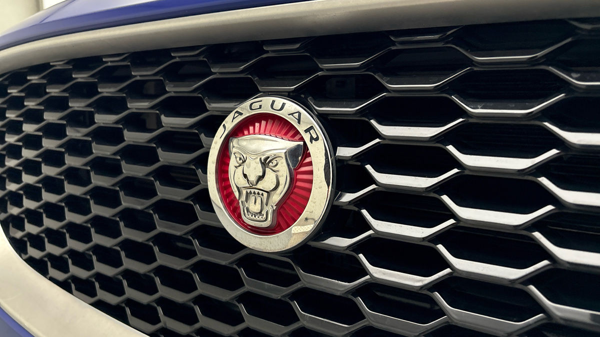 Used Jaguar E-Pace 2020 for sale - 77264178: Photo 24