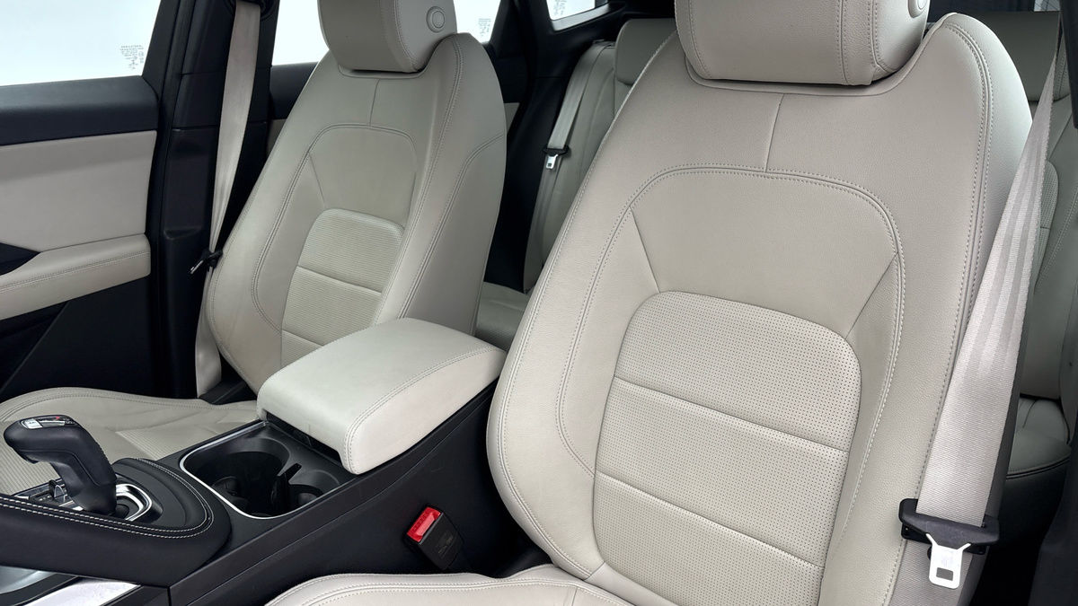 Used Jaguar E-Pace 2020 for sale - 77264178: Photo 7