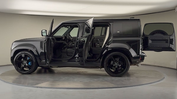 Used Land Rover Defender 110 2021 for sale - 75704602: Photo 46