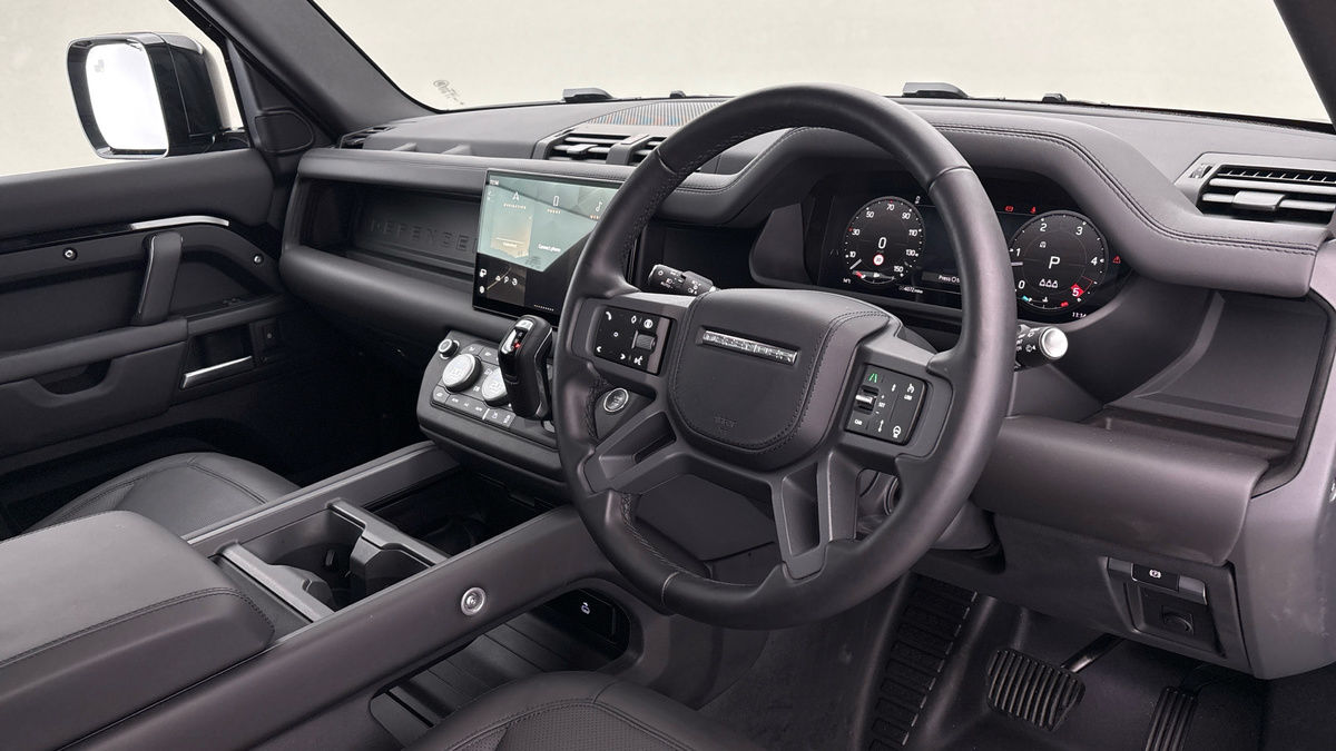 Used Land Rover Defender 110 2025 for sale - 76323908: Photo 10