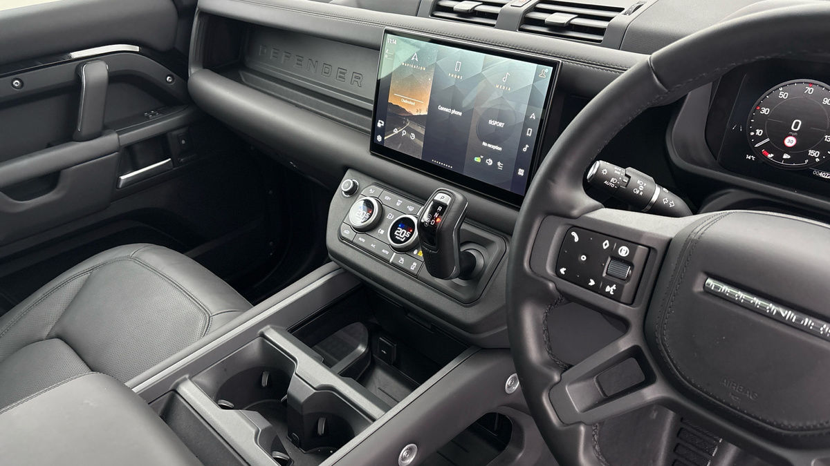 Used Land Rover Defender 110 2025 for sale - 76323908: Photo 18