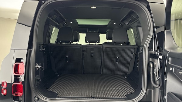 Used Land Rover Defender 110 2025 for sale - 76323908: Photo 21