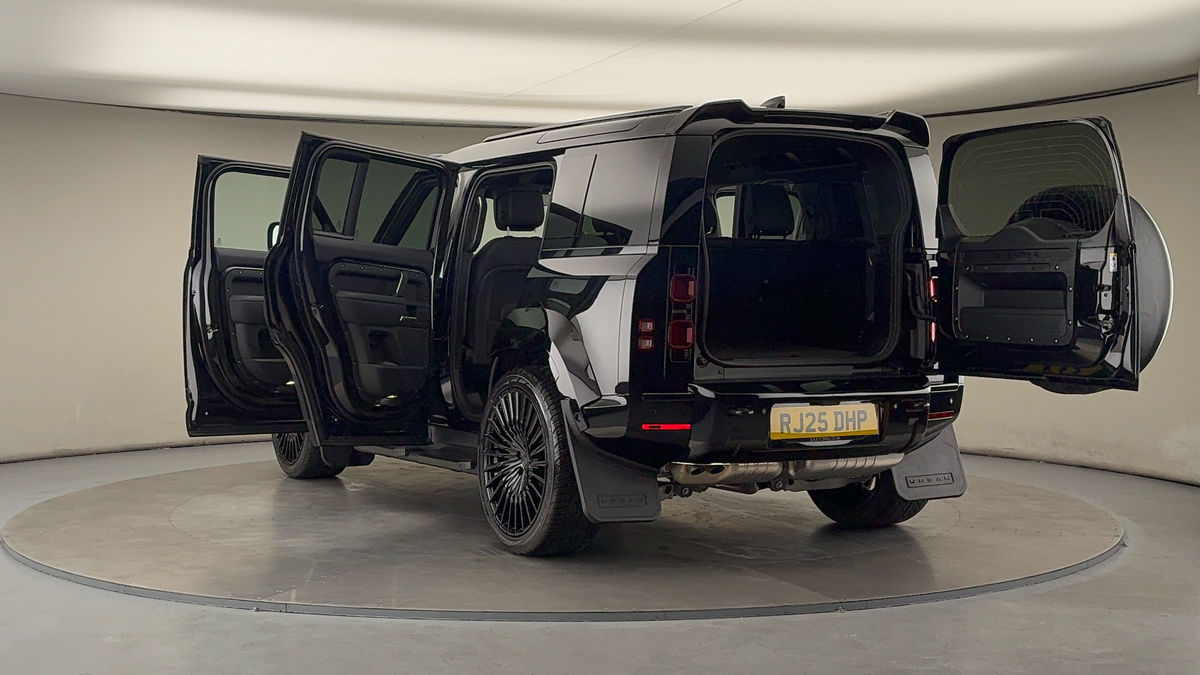 Used Land Rover Defender 110 2025 for sale - 76323908: Photo 23