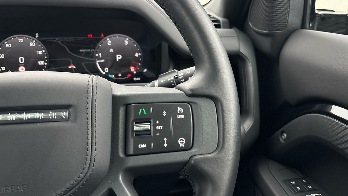 Used Land Rover Defender 110 2025 for sale - 76323908: Photo 27