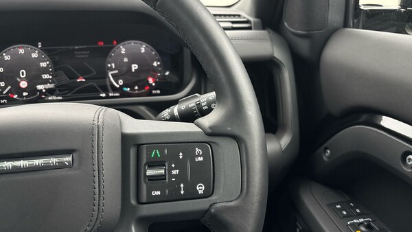 Used Land Rover Defender 110 2025 for sale - 76323908: Photo 28