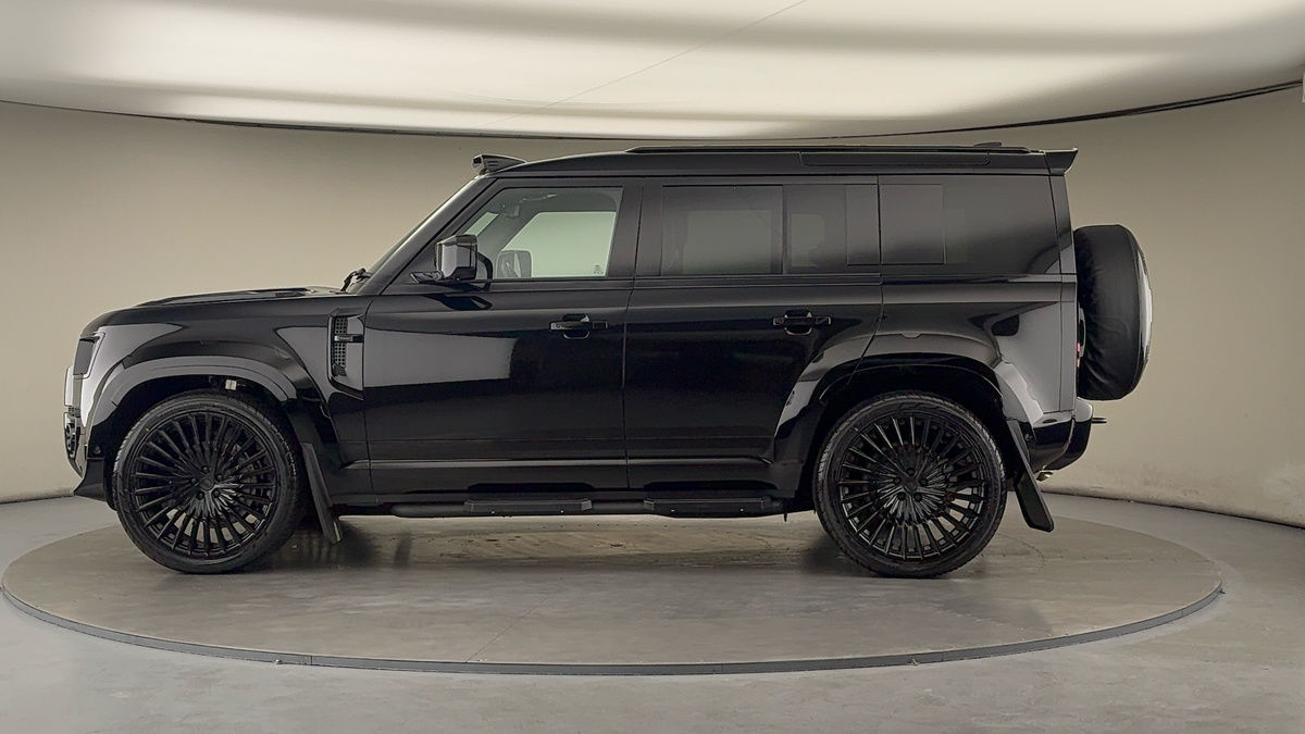 Used Land Rover Defender 110 2025 for sale - 76323908: Photo 30