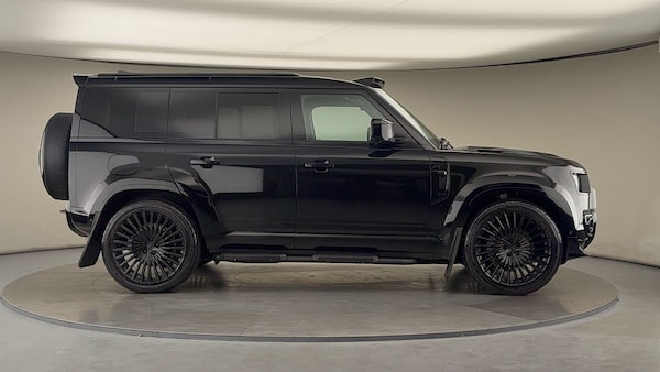 Used Land Rover Defender 110 2025 for sale - 76323908: Photo 32