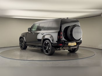 Used Land Rover Defender 110 2025 for sale - 76323908: Photo