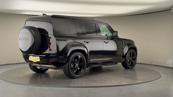 Used Land Rover Defender 110 2025 for sale - 76323908: Photo 41