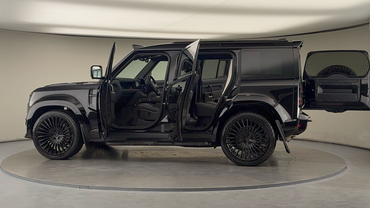 Used Land Rover Defender 110 2025 for sale - 76323908: Photo 53