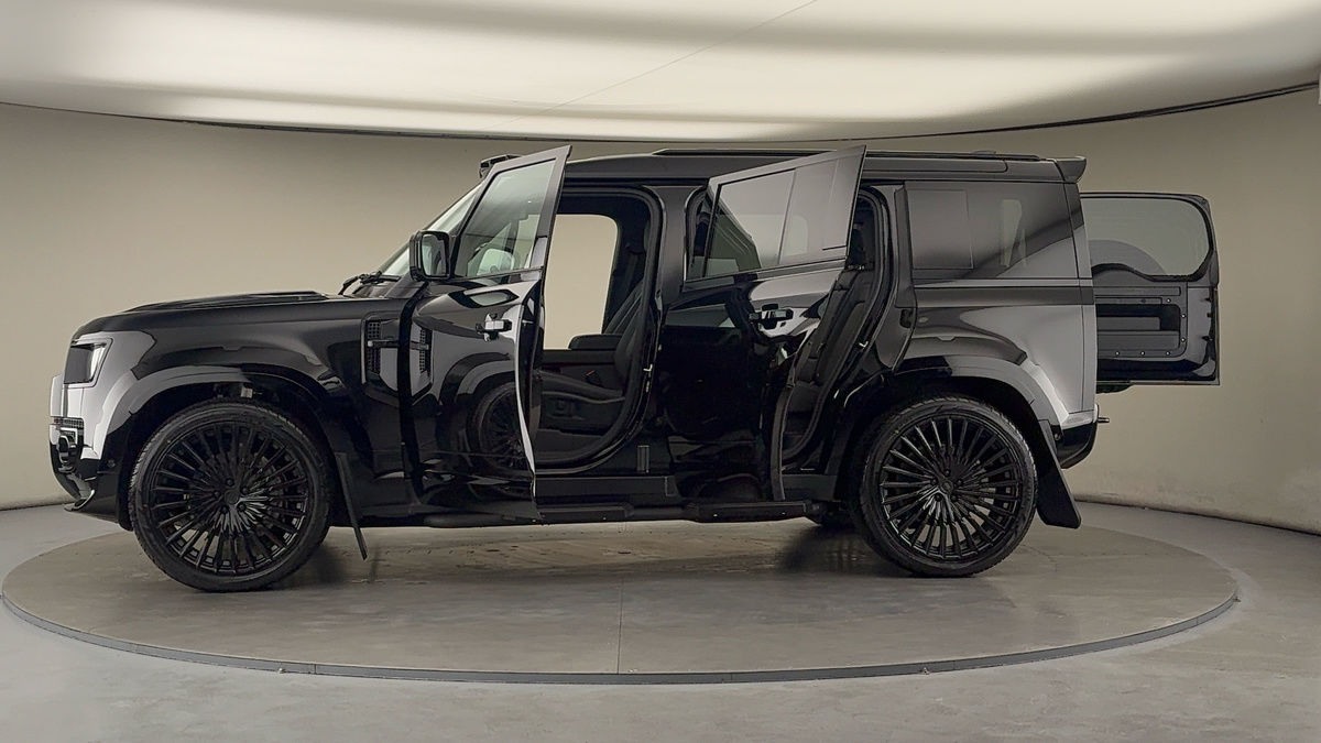 Used Land Rover Defender 110 2025 for sale - 76323908: Photo 54