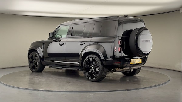 Used Land Rover Defender 110 2025 for sale - 76323908: Photo 55