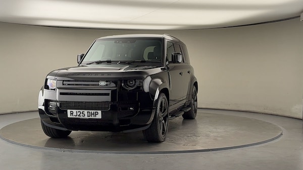 Used Land Rover Defender 110 2025 for sale - 76323908: Photo 61