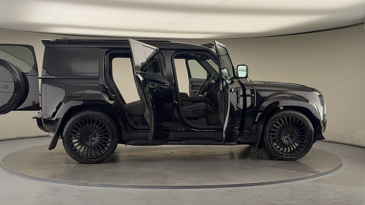 Used Land Rover Defender 110 2025 for sale - 76323908: Photo 63