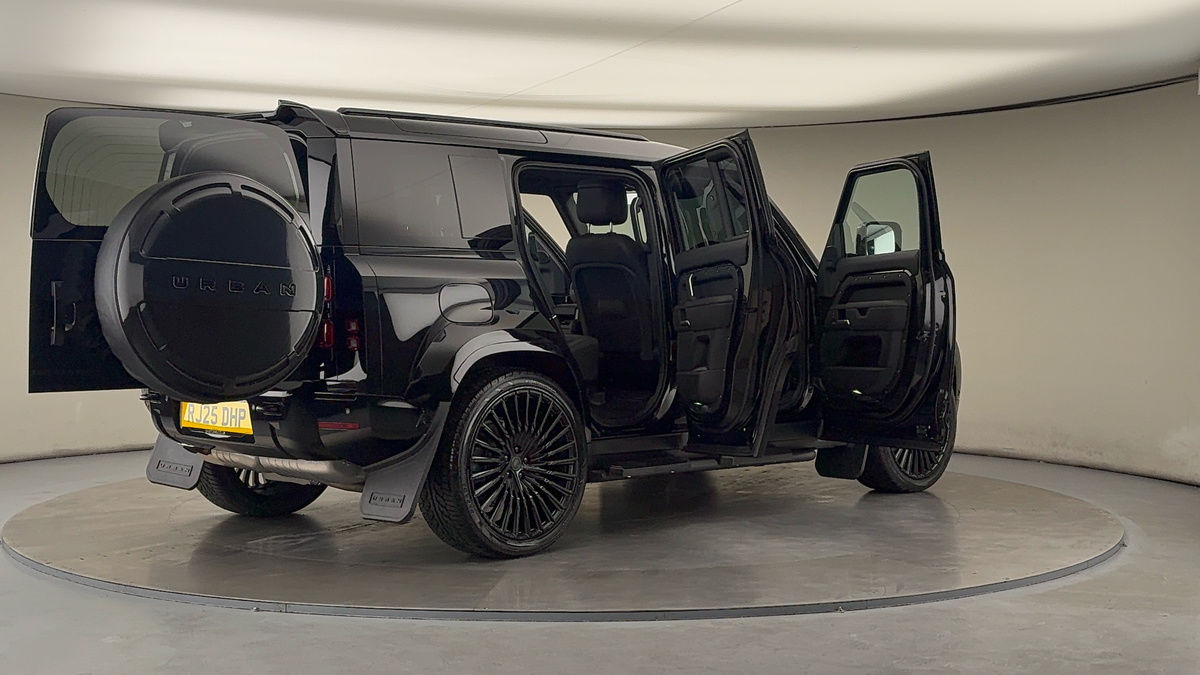 Used Land Rover Defender 110 2025 for sale - 76323908: Photo 65