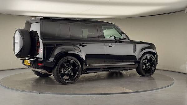 Used Land Rover Defender 110 2025 for sale - 76323908: Photo 75