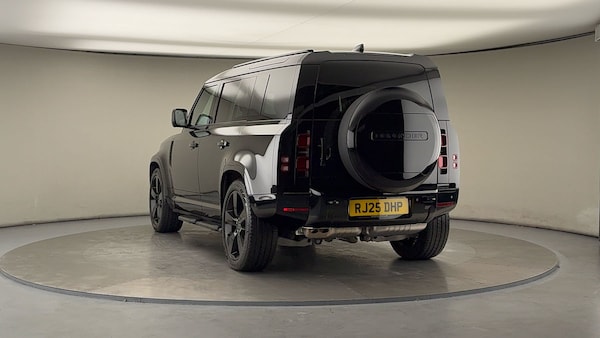 Used Land Rover Defender 110 2025 for sale - 76323908: Photo 83