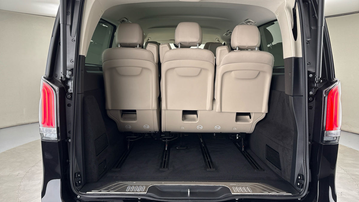 Used Mercedes-Benz V-Class 2025 for sale - 76304647: Photo 11