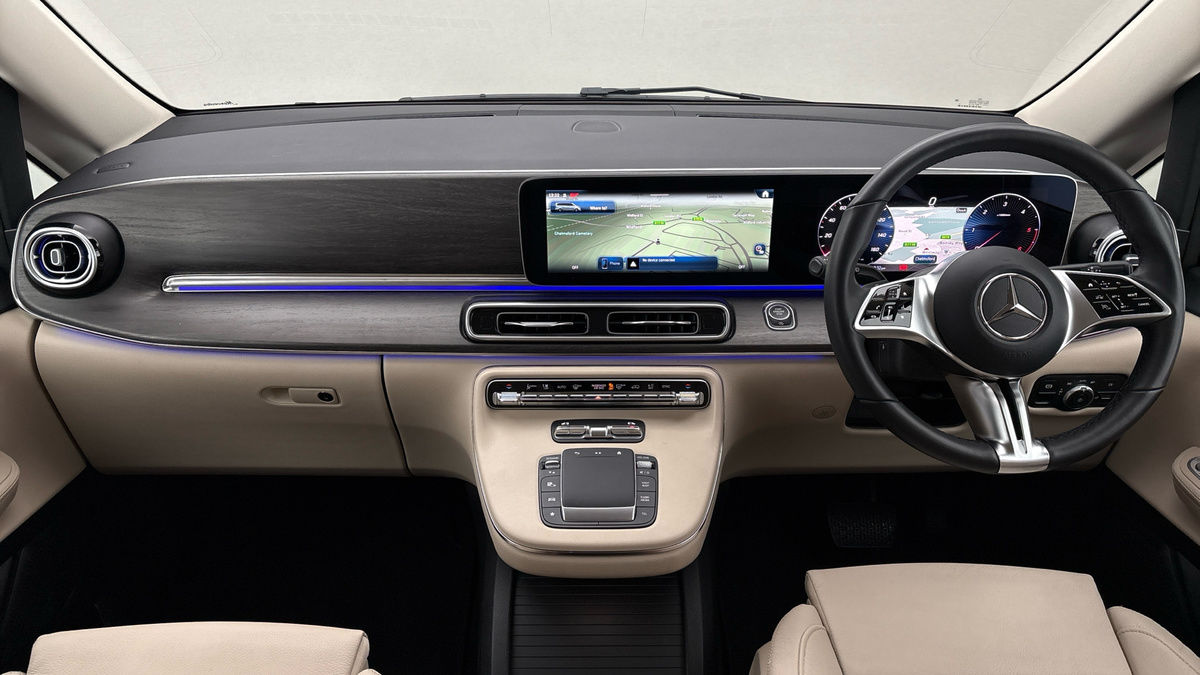 Used Mercedes-Benz V-Class 2025 for sale - 76304647: Photo 12