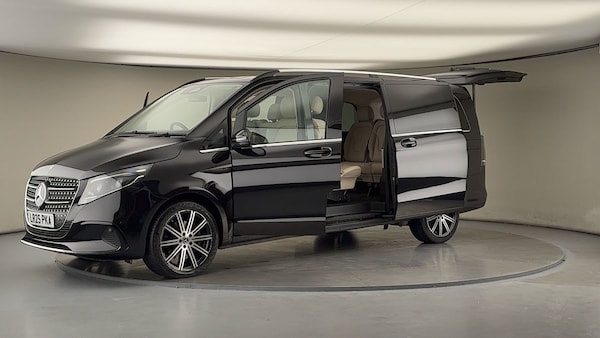Used Mercedes-Benz V-Class 2025 for sale - 76304647: Photo 22