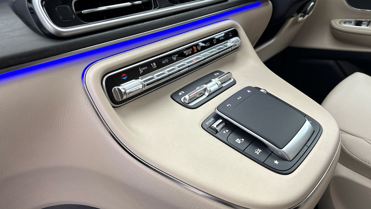 Used Mercedes-Benz V-Class 2025 for sale - 76304647: Photo 26