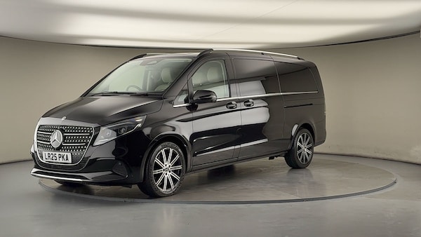 Used Mercedes-Benz V-Class 2025 for sale - 76304647: Photo 32